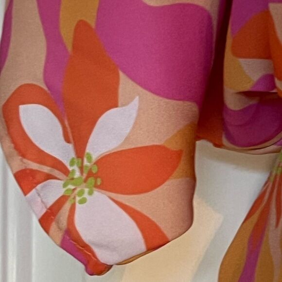 Pink Lily Floral Romper in Pink and Orange Sz Small - Picture 6 of 7